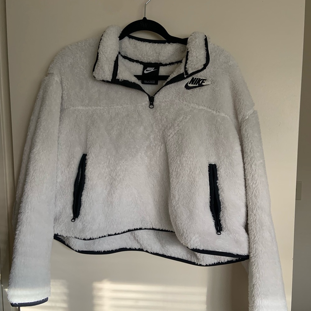 Women’s Nike Cropped Pullover